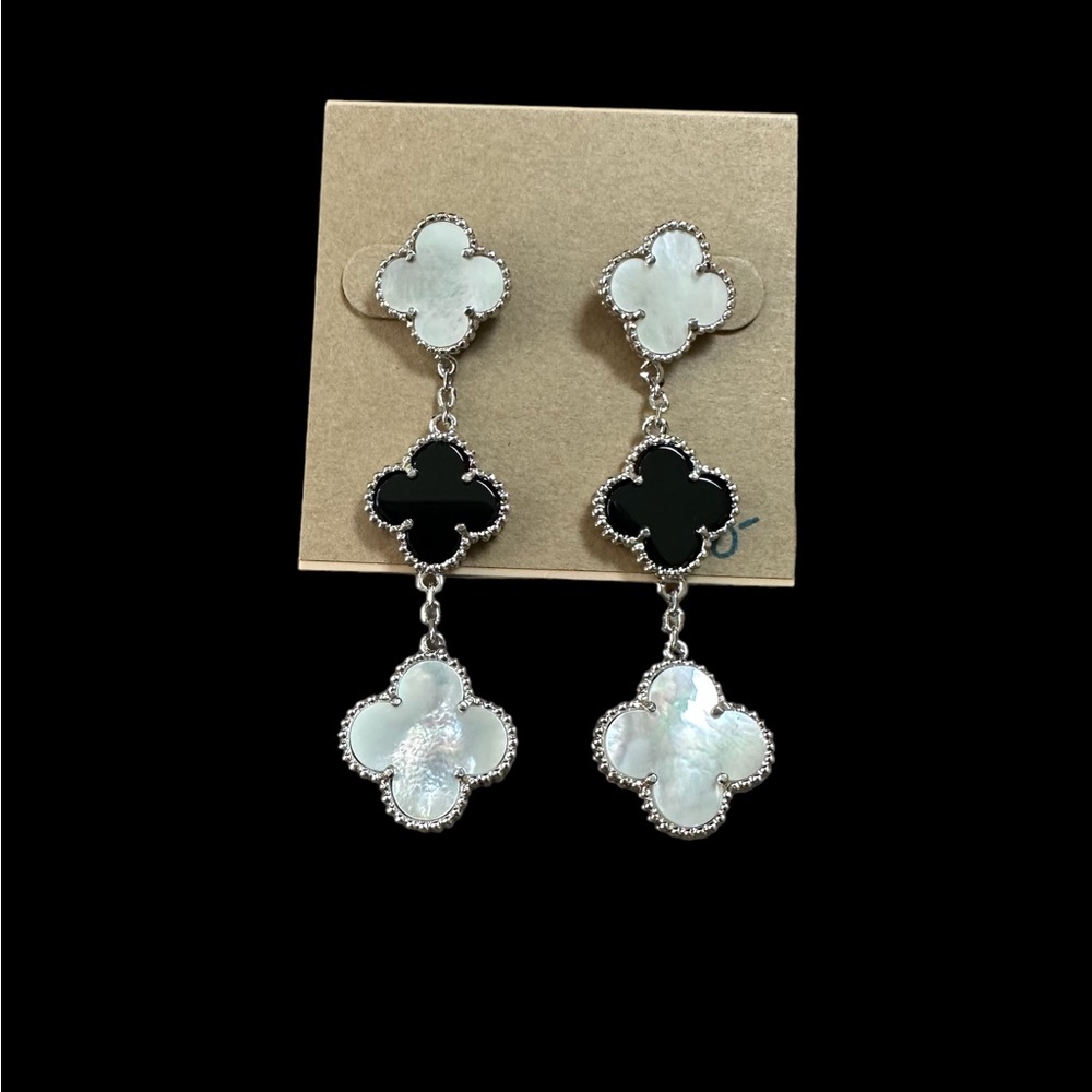 Silver, Black and Mother of Pearl, Clover Earings, High Quality Fashing Earrings